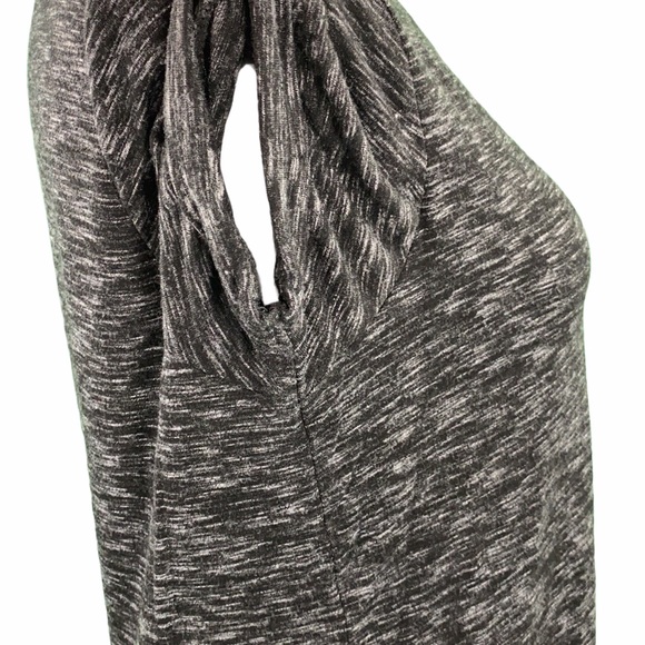 Cotton On Black Single Pocket Cuffed Sleeve Tee - Picture 5 of 11